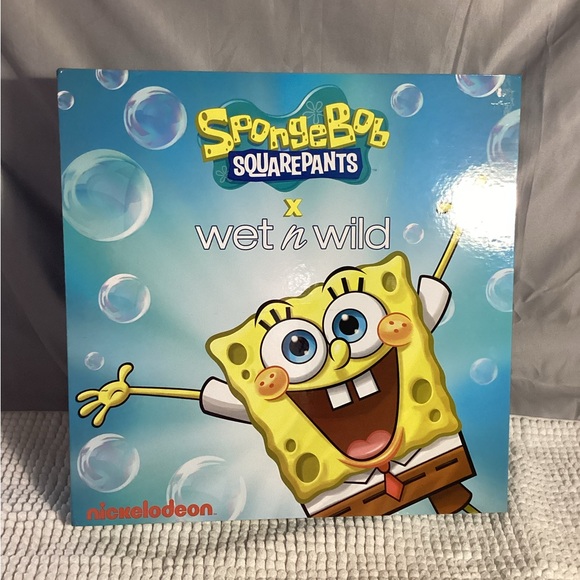 Wet n Wild SpongeBob SquarePants Limited Ed Makeup Collection Set in PR Box NEW - Picture 3 of 15
